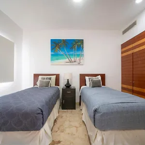  Apartment Penthouse Las Nubes - Beachfront - At Casa Del Mar